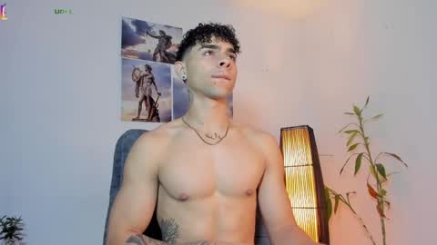 Snapshot of alex_zt7 chatting on 05.18.26 x online show from 05.18.26