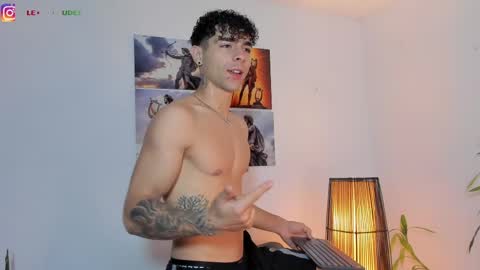 Snapshot of alex_zt7 chatting on 05.29.26 x online show from 05.29.26