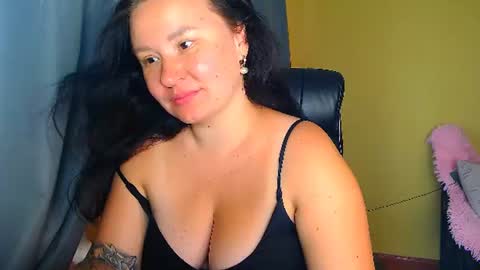 Snapshot of alexa__lexie chatting on 07.24.26 Alexa online show from 07.24.26