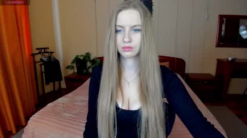 Snapshot of alexa_glory chatting on 02.22.25 Alexa online show from 02.22.25