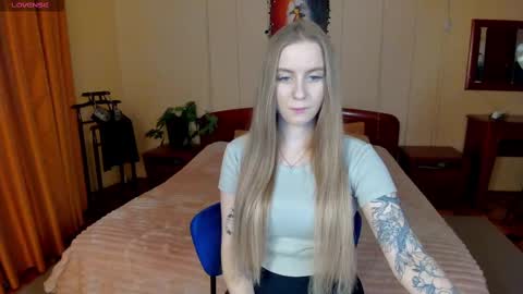 Snapshot of alexa_glory chatting on 02.23.25 Alexa online show from 02.23.25
