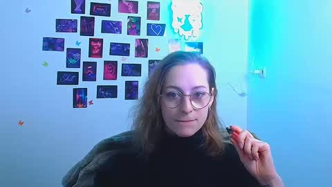 Snapshot of alexa_kittie chatting on 02.17.26 Alexa online show from 02.17.26