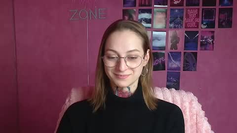 Snapshot of alexa_kittie chatting on 02.18.26 Alexa online show from 02.18.26