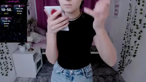 Snapshot of alexa_lexi chatting on 05.15.26 alexa_lexi online show from 05.15.26
