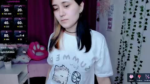 Snapshot of alexa_lexi chatting on 05.19.26 alexa_lexi online show from 05.19.26