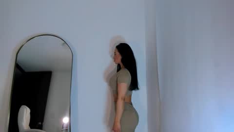 Snapshot of alexa_tobar chatting on 06.01.26 alexa_tobar online show from 06.01.26
