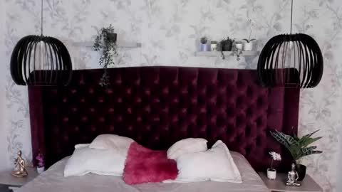 alexa_vandercloude online show from 02.14.25