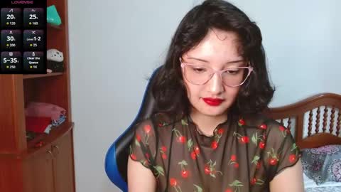 Snapshot of alexaa08 chatting on 10.21.25 Alexandra 3 online show from 10.21.25