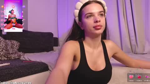 Snapshot of alexaaimee chatting on 03.03.25 Alexa online show from 03.03.25