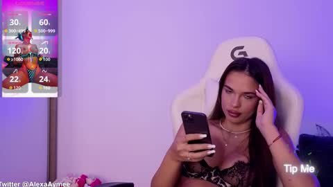 Snapshot of alexaaimee chatting on 09.28.25 Alexa online show from 09.28.25