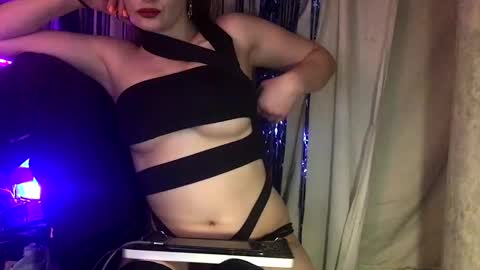 Snapshot of alexablessed2 chatting on 12.22.24 Alexablessed online show from 12.22.24