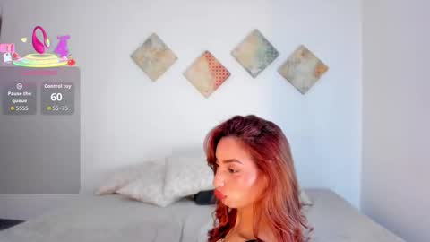 Snapshot of alexalovecastle1 chatting on 11.21.25 Alexandra Castillo online show from 11.21.25