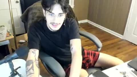 A. online show from 10.06.25