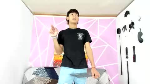 chicos hot online show from 01.26.25