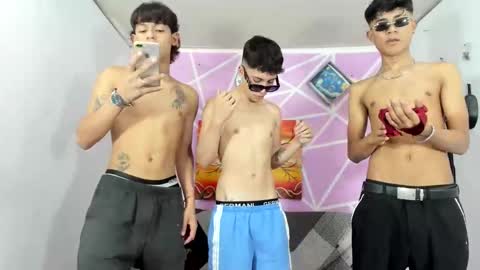 chicos hot online show from 01.29.25