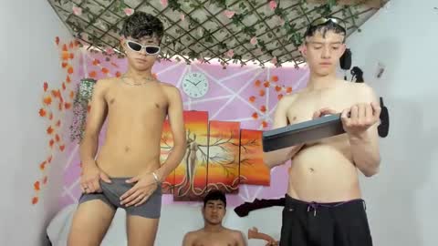 chicos hot online show from 03.11.25