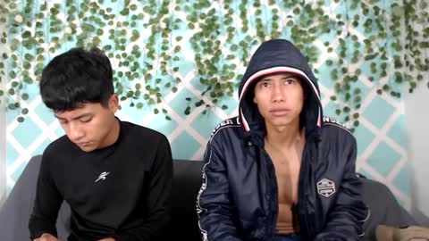 chicos hot online show from 09.26.25