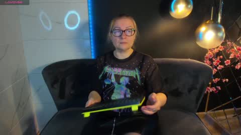 Alexandra online show from 12.08.24