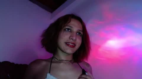 Snapshot of alexandra_lorens chatting on 12.05.24 geo online show from 12.05.24