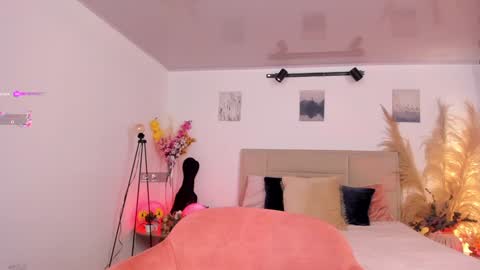 Alexandra Rodriguez online show from 01.08.25