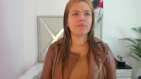 Snapshot of alexandra_torress chatting on 01.19.26 alexandra online show from 01.19.26