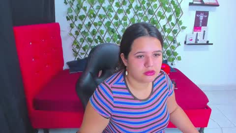 Snapshot of alexandramaravilla chatting on 12.14.24 ALEXANDRA online show from 12.14.24