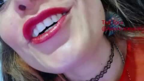 Snapshot of alexandrasaen chatting on 06.21.26 alexandrasaen online show from 06.21.26