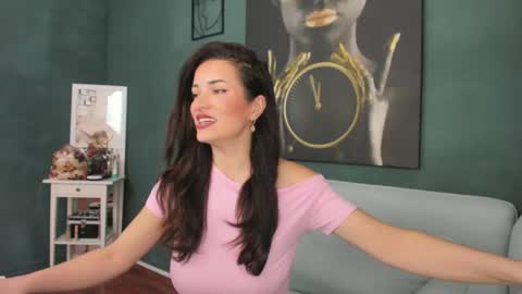 Snapshot of alexanikole chatting on 02.11.26 AlexaNikole online show from 02.11.26