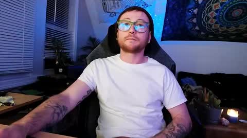 Snapshot of alexfoxxe chatting on 01.10.25 alexfoxxe online show from 01.10.25