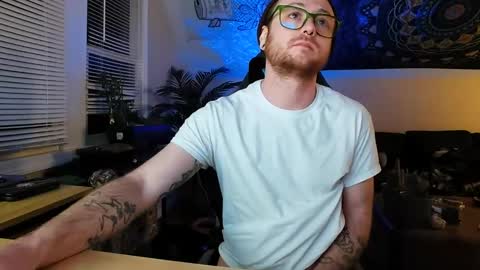 Snapshot of alexfoxxe chatting on 01.14.25 alexfoxxe online show from 01.14.25