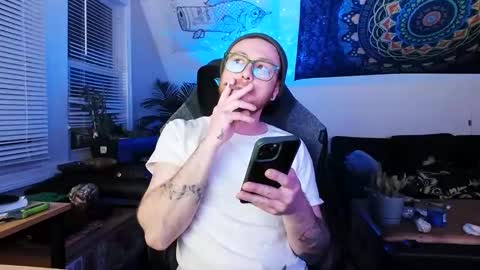 Snapshot of alexfoxxe chatting on 01.17.25 alexfoxxe online show from 01.17.25