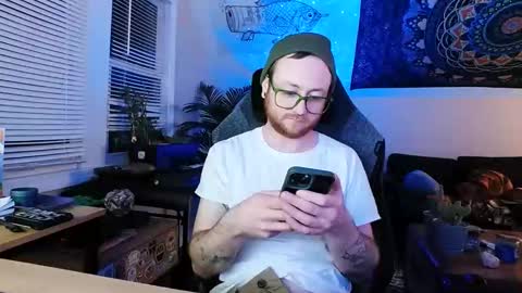 Snapshot of alexfoxxe chatting on 01.18.25 alexfoxxe online show from 01.18.25