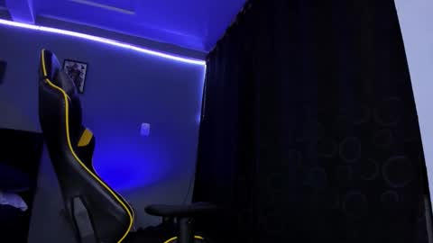 Snapshot of alexgiraldo__ chatting on 09.14.25 alexgiraldo__ online show from 09.14.25