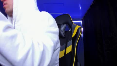 alexgiraldo__ online show from 11.15.25