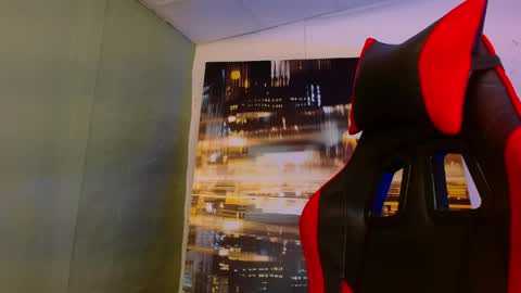 Snapshot of alexgiraldo__ chatting on 05.21.26 alexgiraldo__ online show from 05.21.26