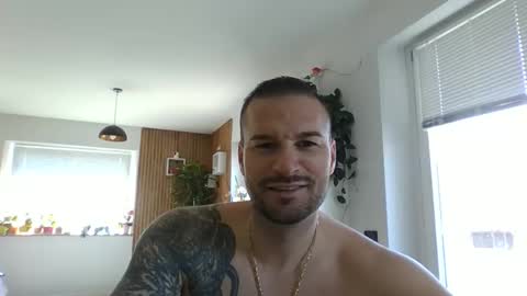 Snapshot of alexgrandi2024 chatting on 03.27.26 rey ale84 online show from 03.27.26