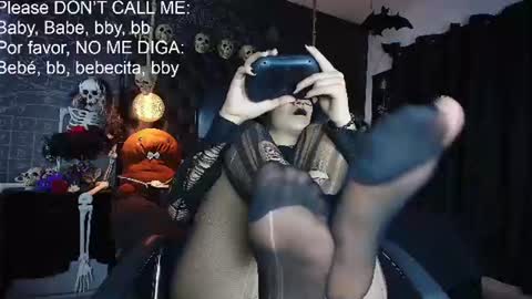 Snapshot of alexhoe_ chatting on 07.16.26 Alex online show from 07.16.26