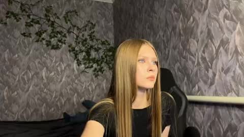 Snapshot of alexialunaris chatting on 05.26.26 Alexia online show from 05.26.26