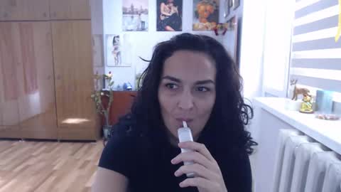 AlexisMillers online show from 10.30.25