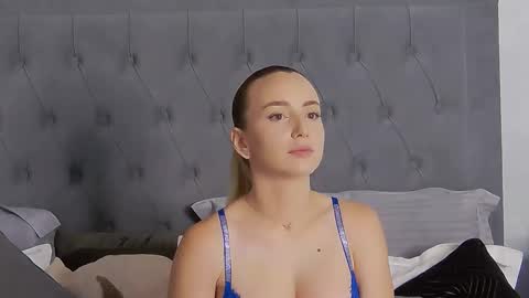 Alexis online show from 10.12.25