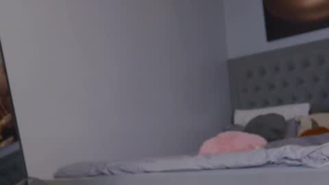 Alexis online show from 11.16.25