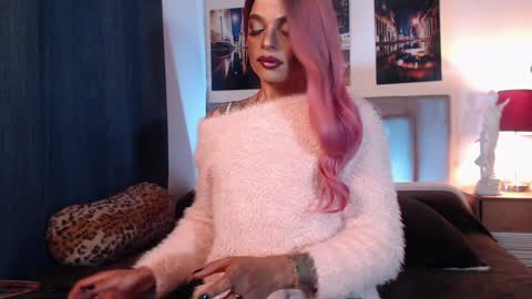 Snapshot of alexjhonsson chatting on 12.19.24 Alexjhonsson online show from 12.19.24