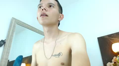 Snapshot of alexlegendxx chatting on 06.19.26 ALEXANDER online show from 06.19.26