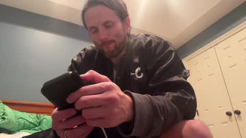 Snapshot of alexmanndickerson chatting on 12.25.24 Alex Mann online show from 12.25.24