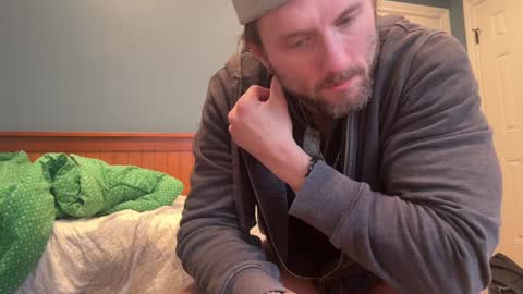 Snapshot of alexmanndickerson chatting on 12.25.24 Alex Mann online show from 12.25.24