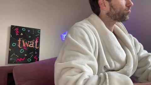 Snapshot of alexmanndickerson chatting on 12.22.25 Alex Mann online show from 12.22.25