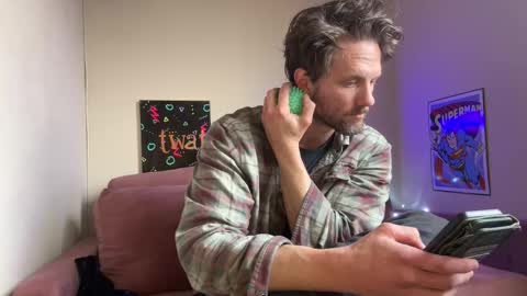 Snapshot of alexmanndickerson chatting on 01.06.26 Alex Mann online show from 01.06.26