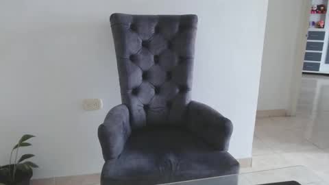 Maximuss online show from 12.21.24