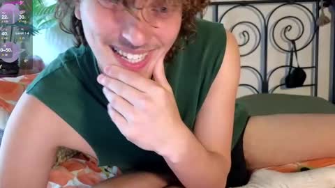 Snapshot of alexrhodesxxx chatting on 05.15.26 Alex online show from 05.15.26