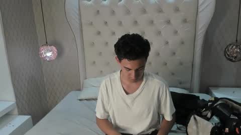 Snapshot of alexsavage_ chatting on 02.19.25 Alexsavage online show from 02.19.25